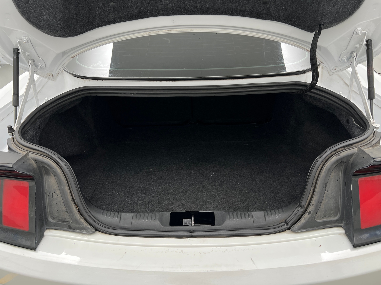 Thumbnail: 2018 Ford Mustang - 5