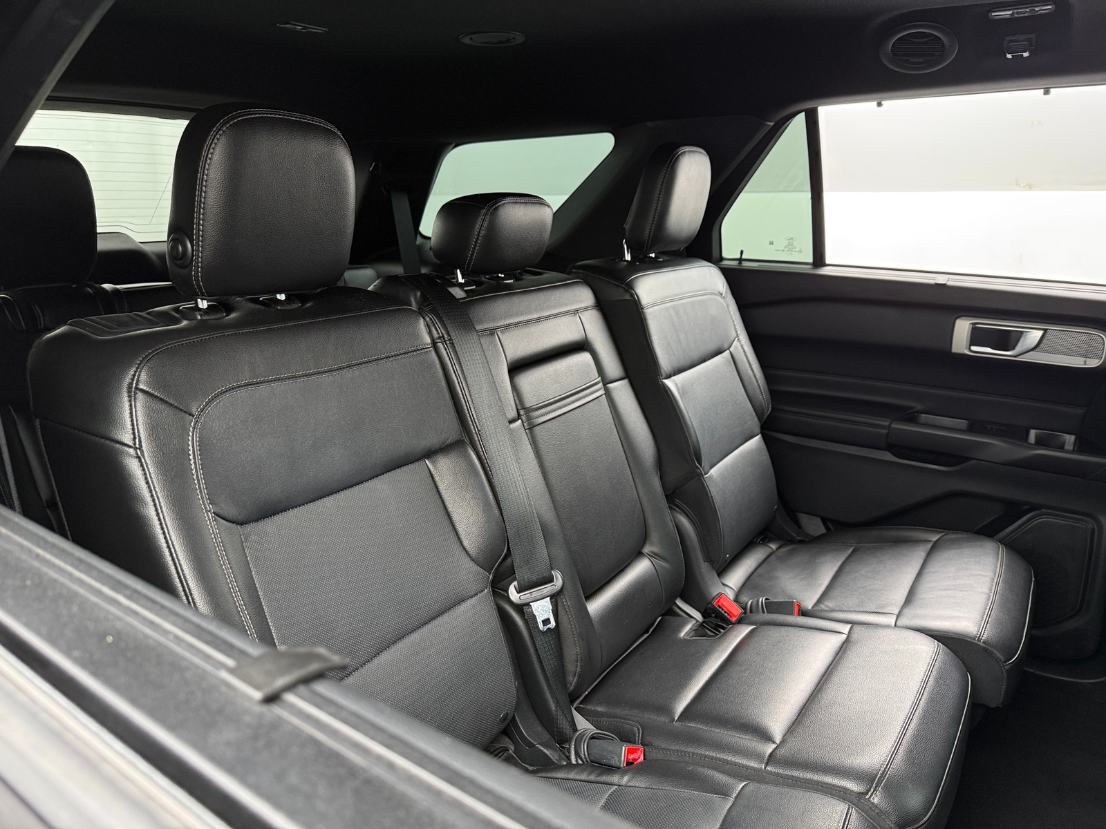 Thumbnail: 2020 Ford Explorer - 5