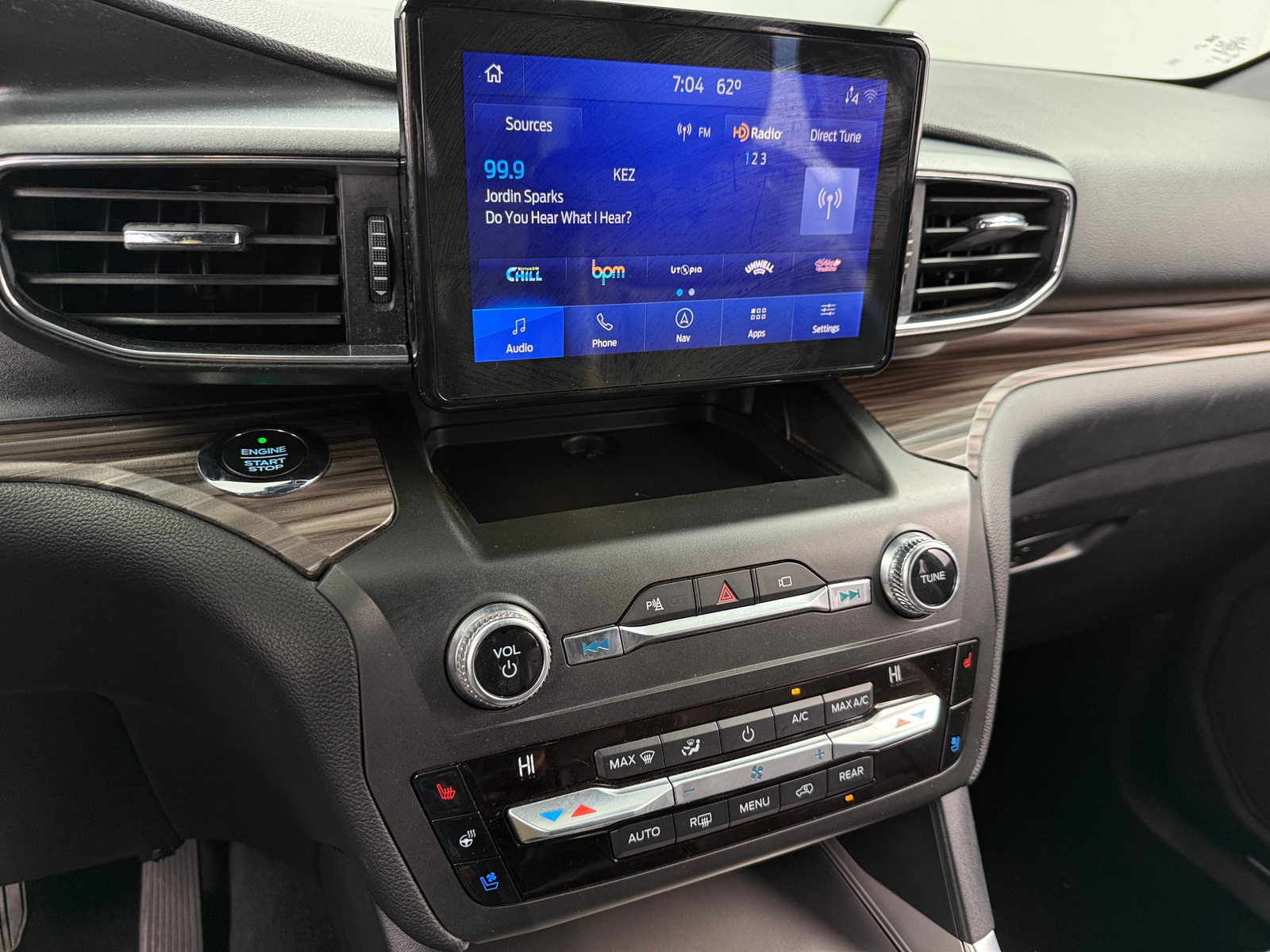 Thumbnail: 2020 Ford Explorer - 3