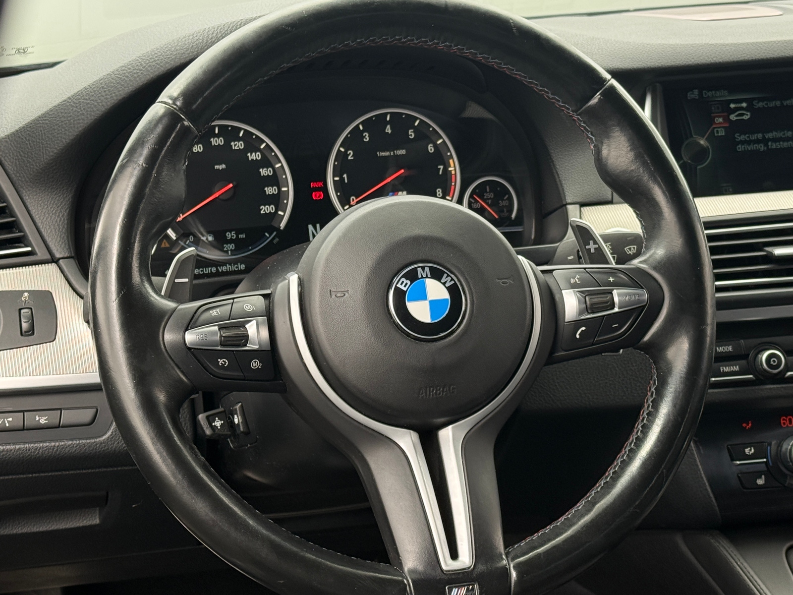 Thumbnail: 2014 BMW M5 - 4