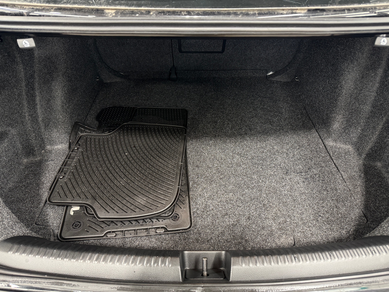 Thumbnail: 2017 Volkswagen Jetta - 6