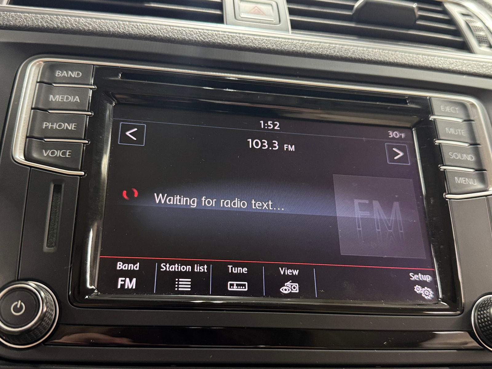 Thumbnail: 2017 Volkswagen Jetta - 3