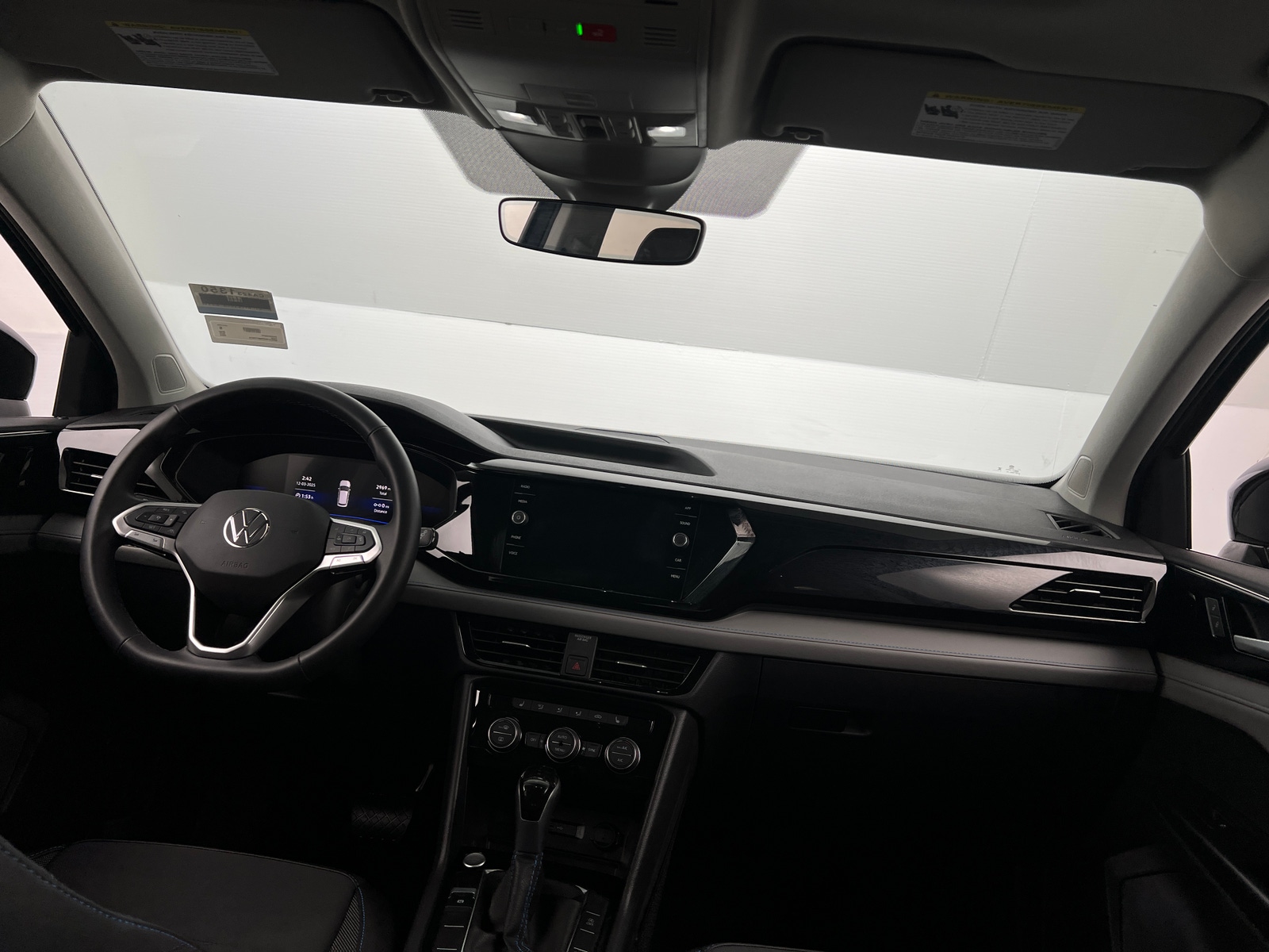 Thumbnail: 2024 Volkswagen Taos - 2