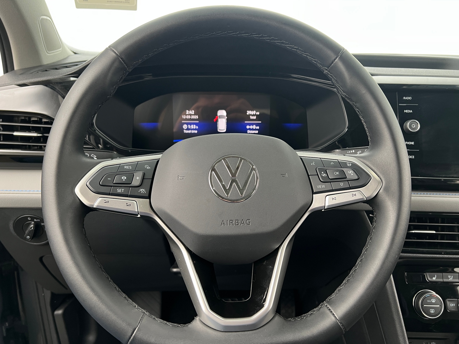 Thumbnail: 2024 Volkswagen Taos - 4