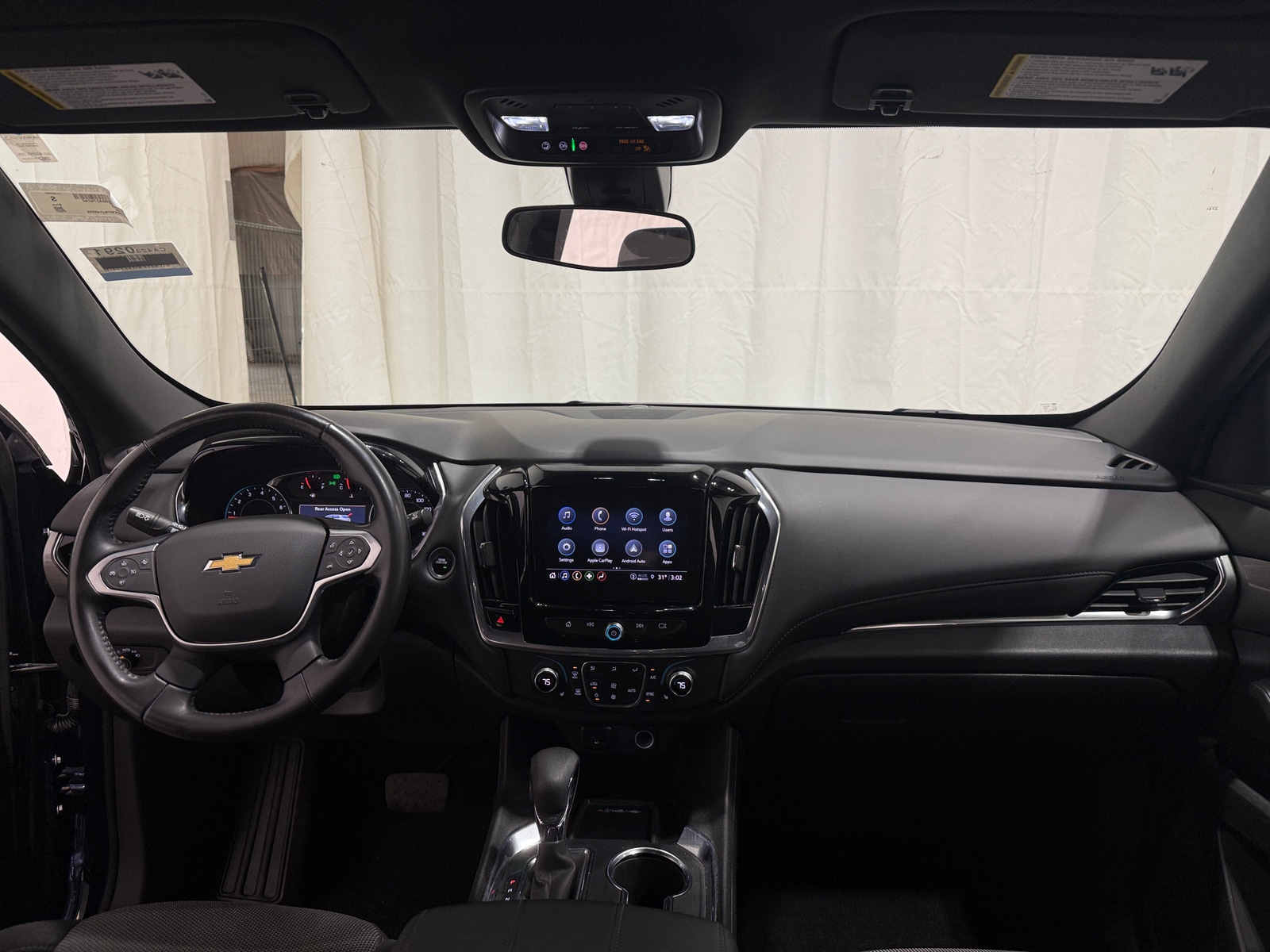 Thumbnail: 2022 Chevrolet Traverse - 3