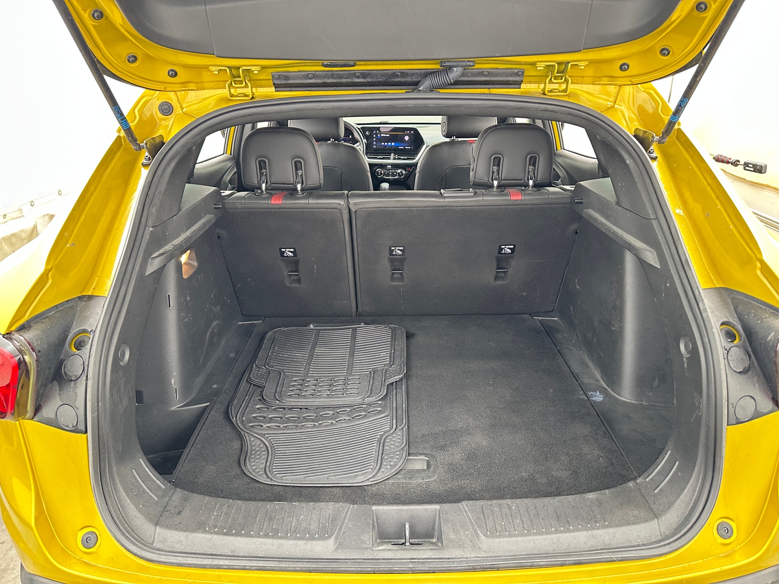 Thumbnail: 2024 Chevrolet Trax - 6