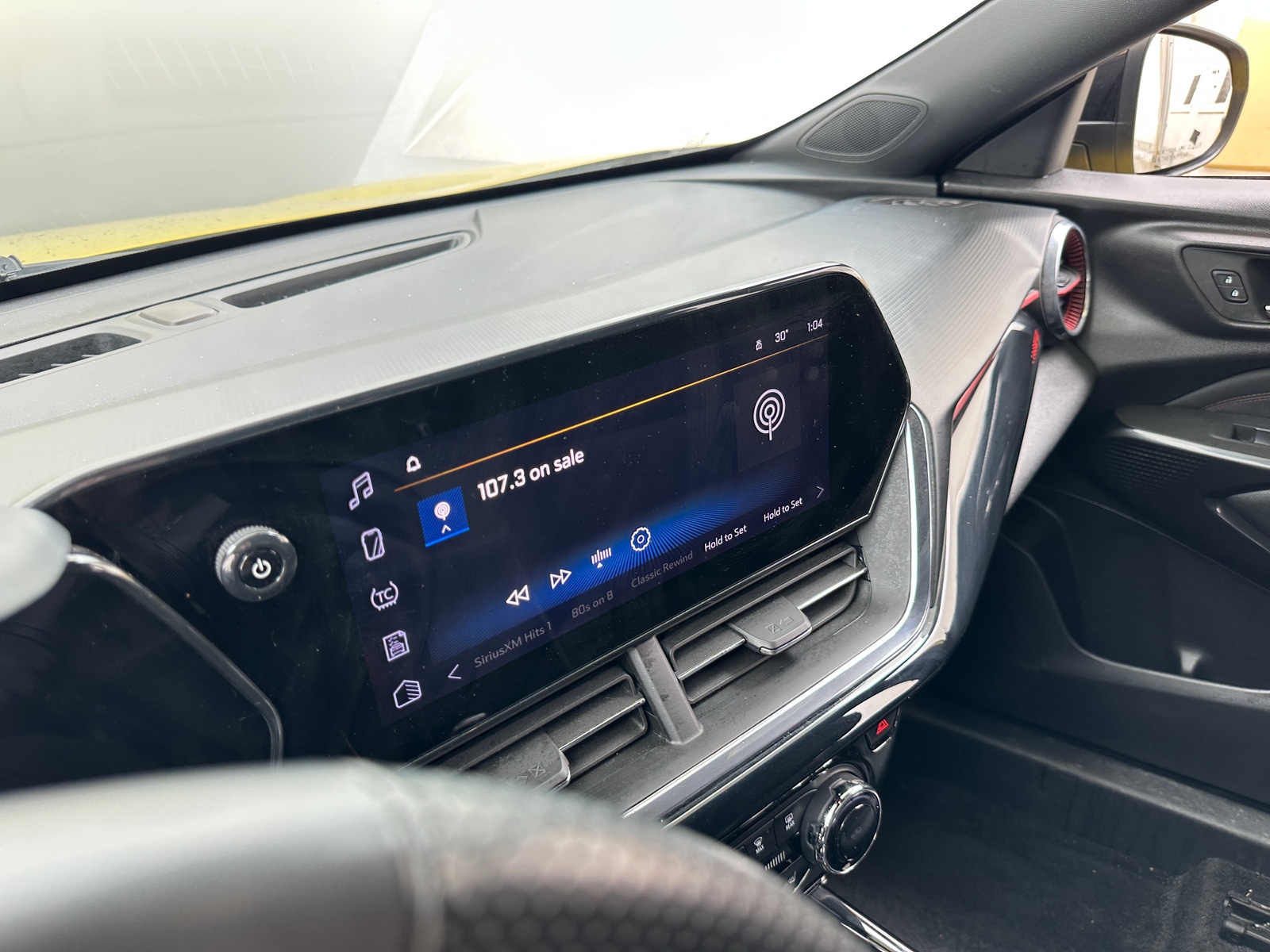 Thumbnail: 2024 Chevrolet Trax - 3