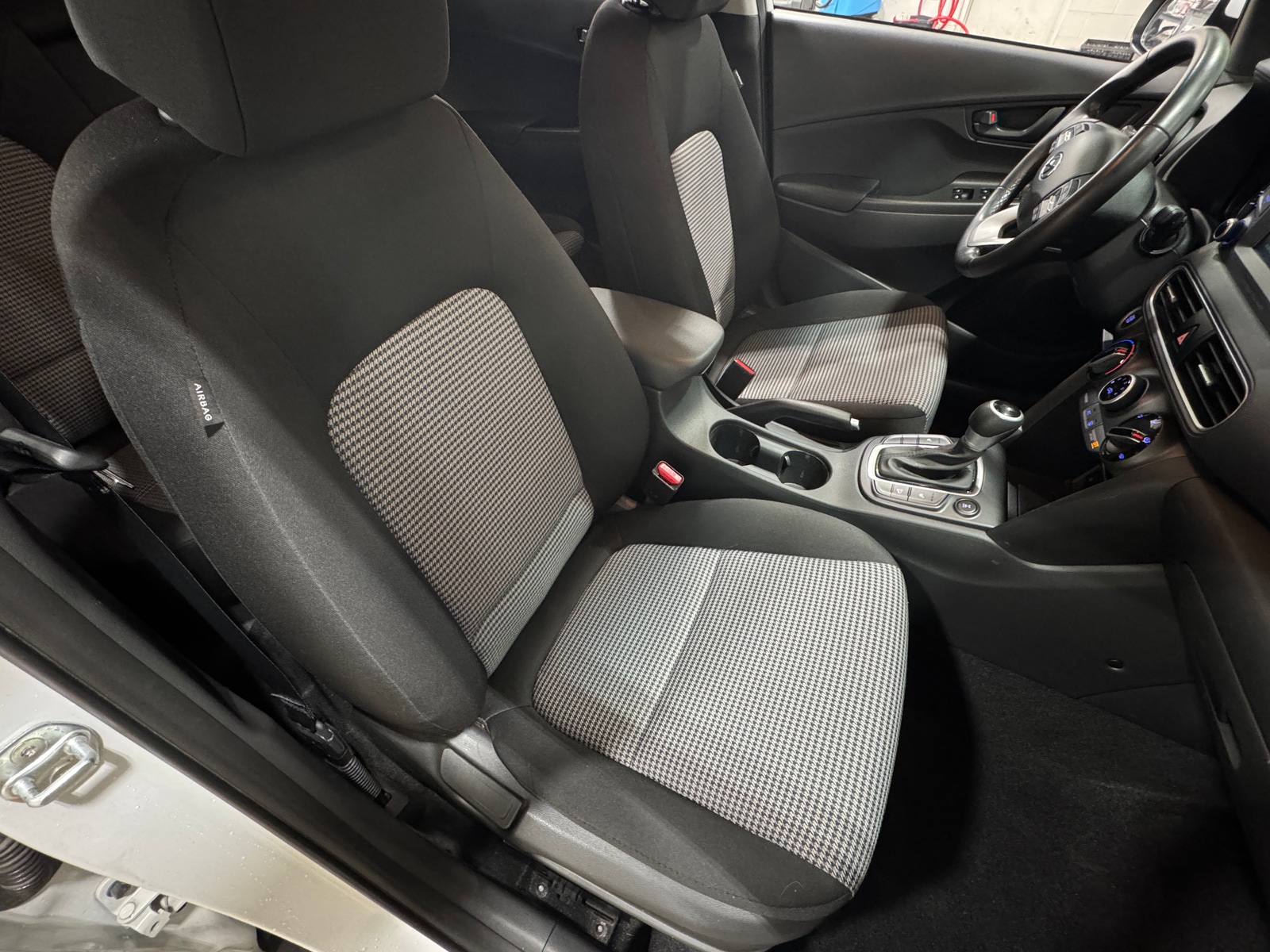 Thumbnail: 2021 Hyundai Kona - 2