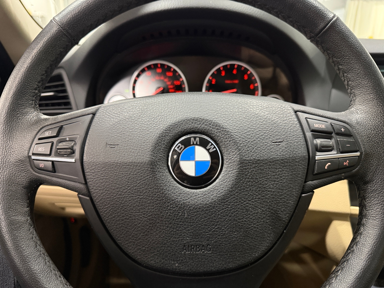 Thumbnail: 2013 BMW 5 Series - 4