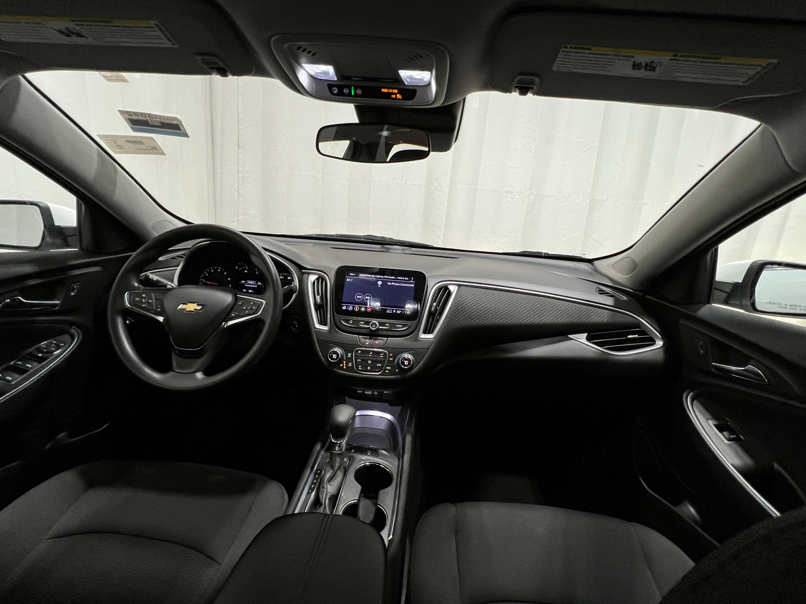 Thumbnail: 2023 Chevrolet Malibu - 3