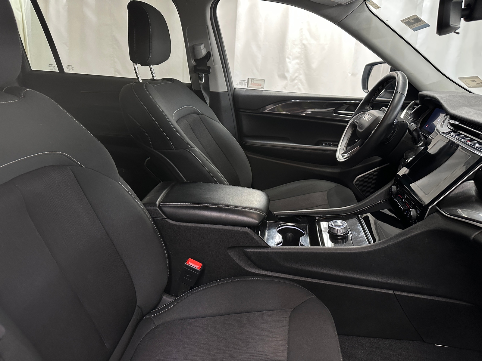 Thumbnail: 2021 Jeep Grand Cherokee L - 2