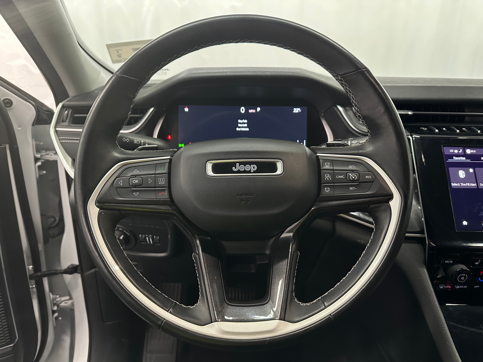 Thumbnail: 2021 Jeep Grand Cherokee L - 5