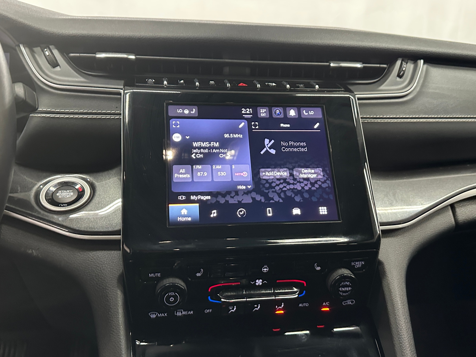 Thumbnail: 2021 Jeep Grand Cherokee L - 4