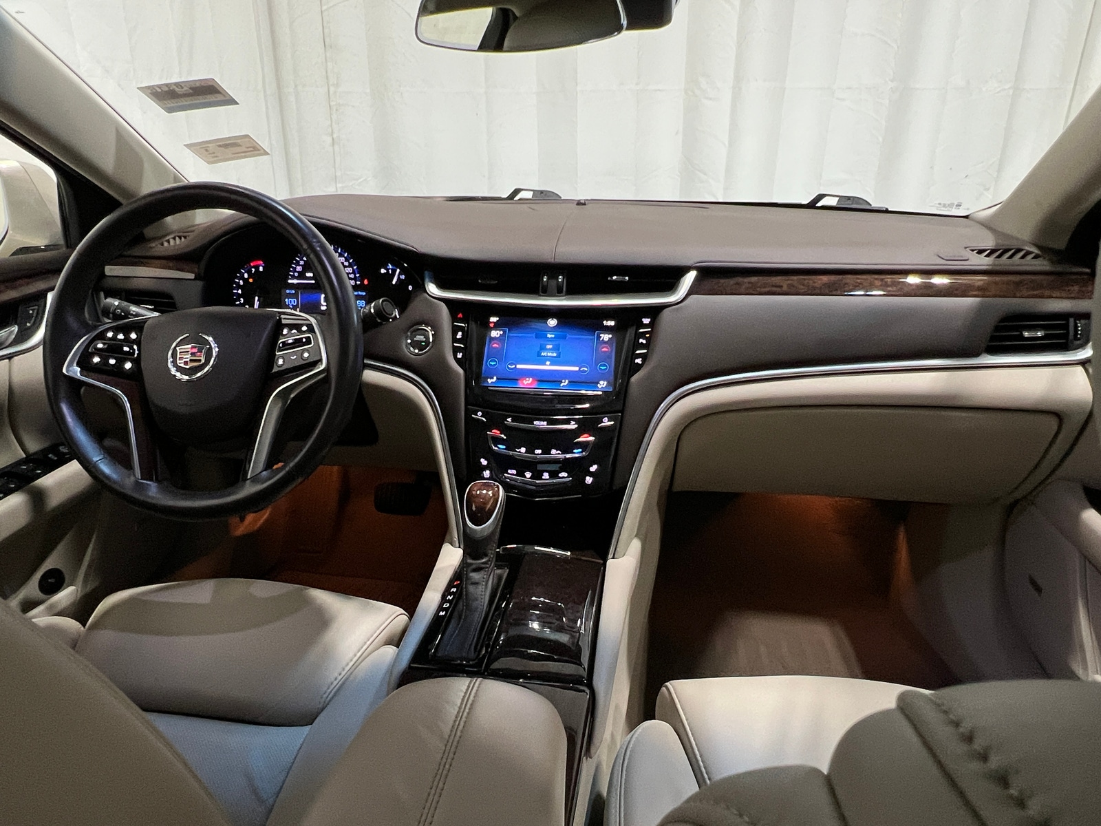 Thumbnail: 2014 Cadillac XTS - 2