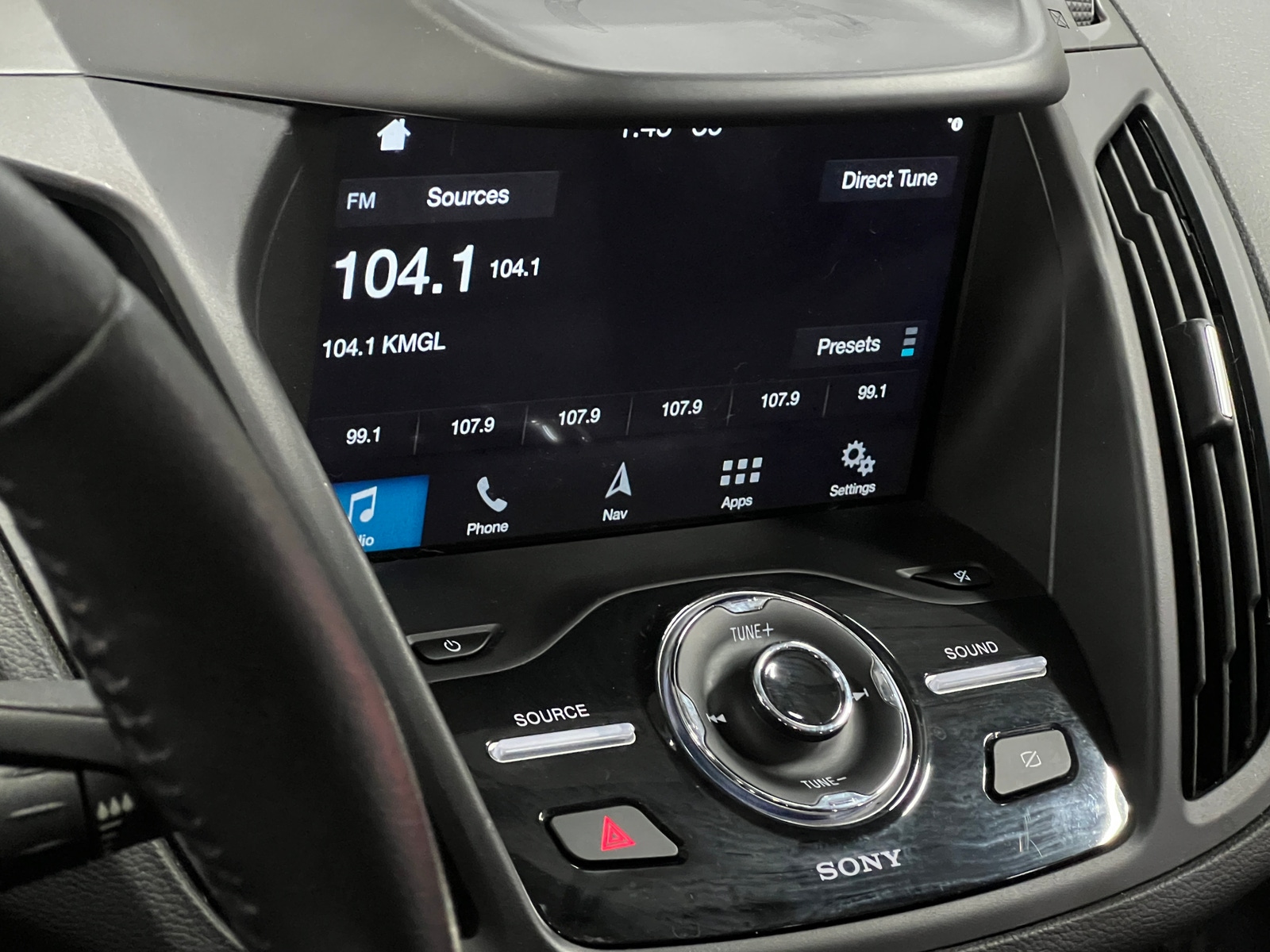 Thumbnail: 2019 Ford Escape - 3