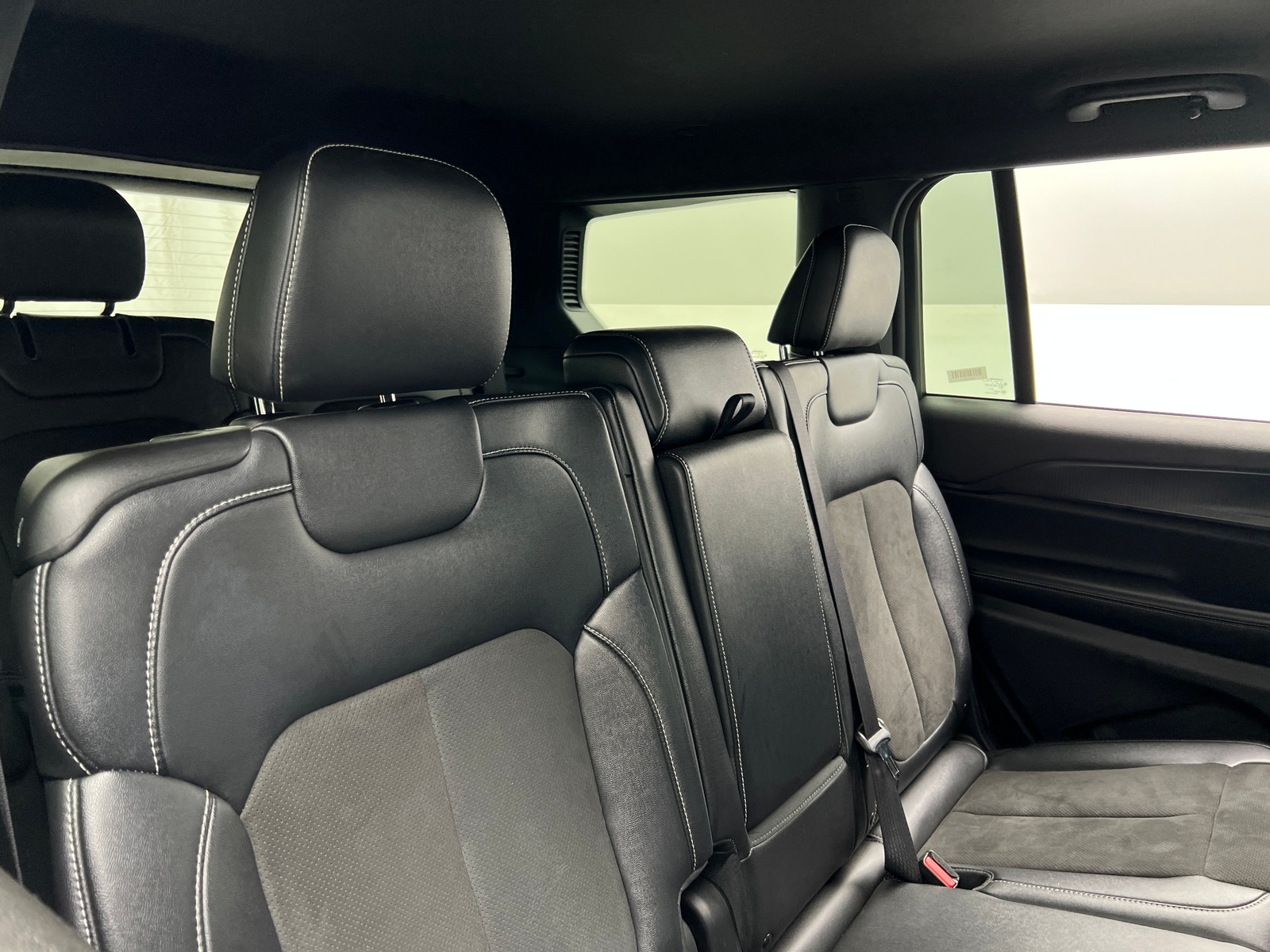 Thumbnail: 2024 Jeep Grand Cherokee L - 5