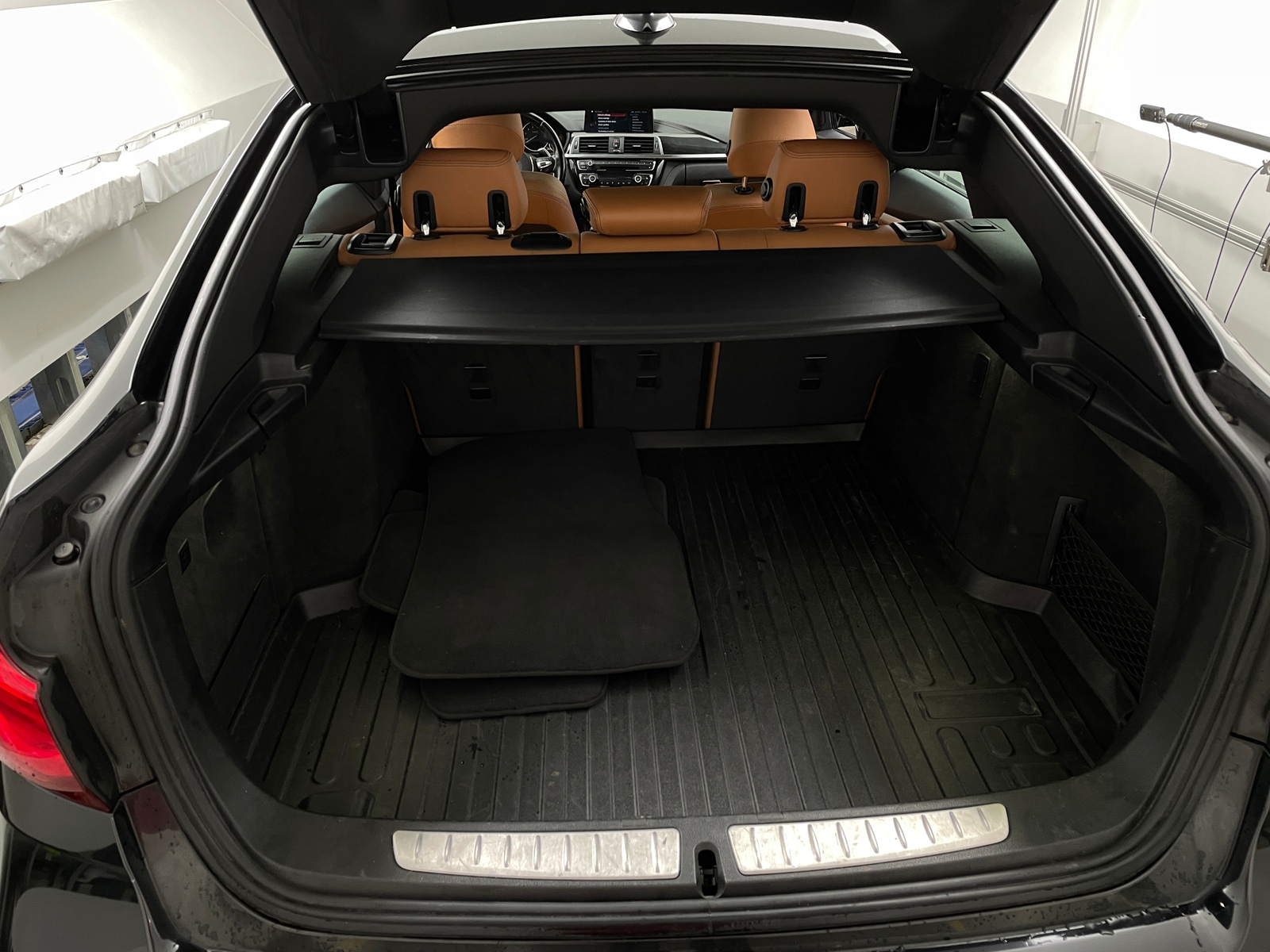 Thumbnail: 2019 BMW 3 Series - 6