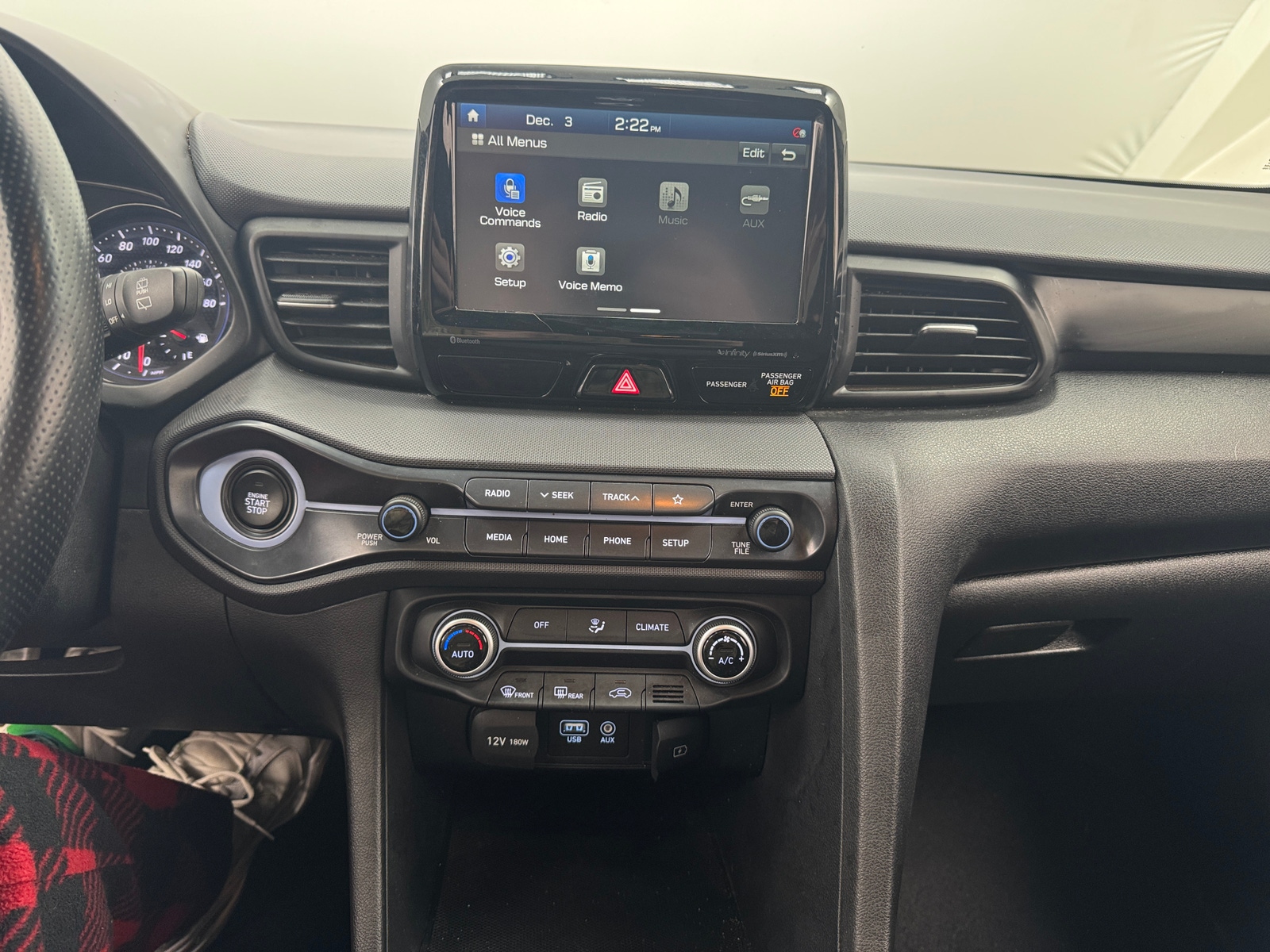 Thumbnail: 2020 Hyundai Veloster - 3