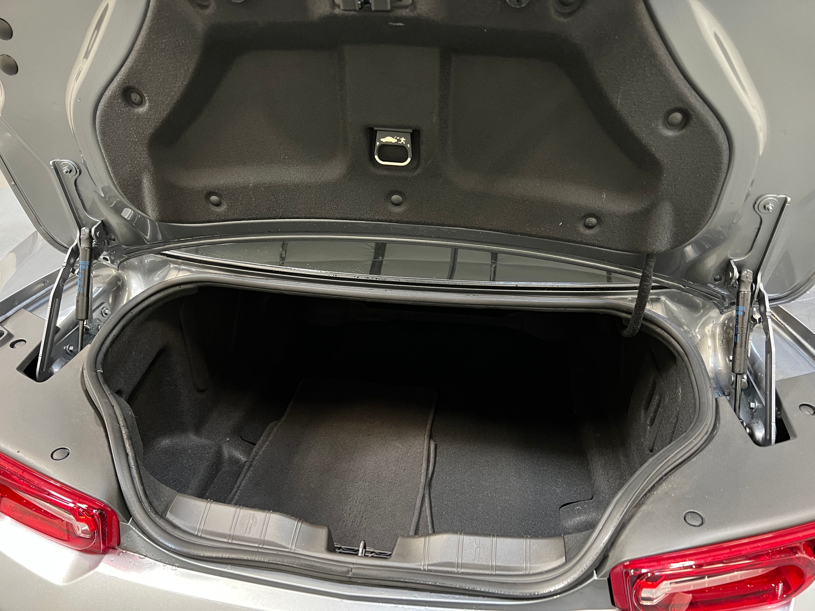 Thumbnail: 2022 Chevrolet Camaro - 5