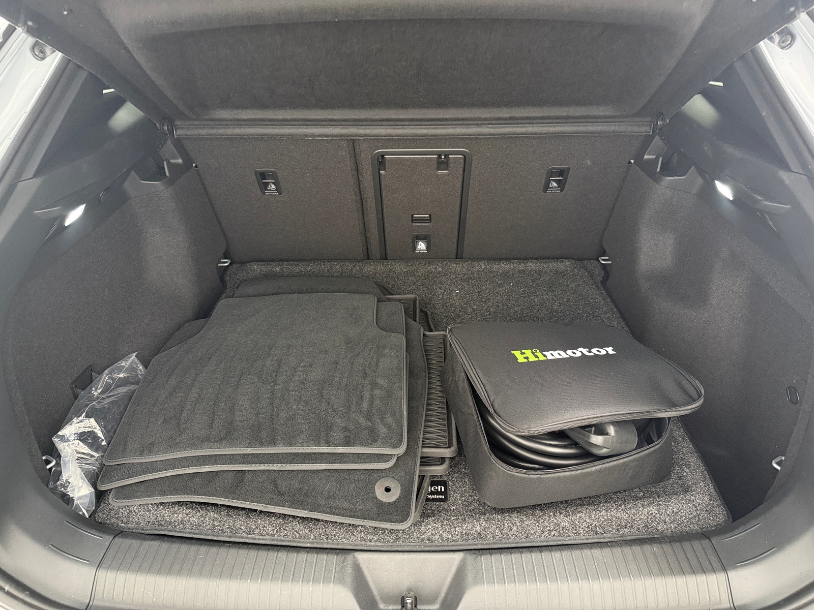 Thumbnail: 2022 Volkswagen ID.4 - 6