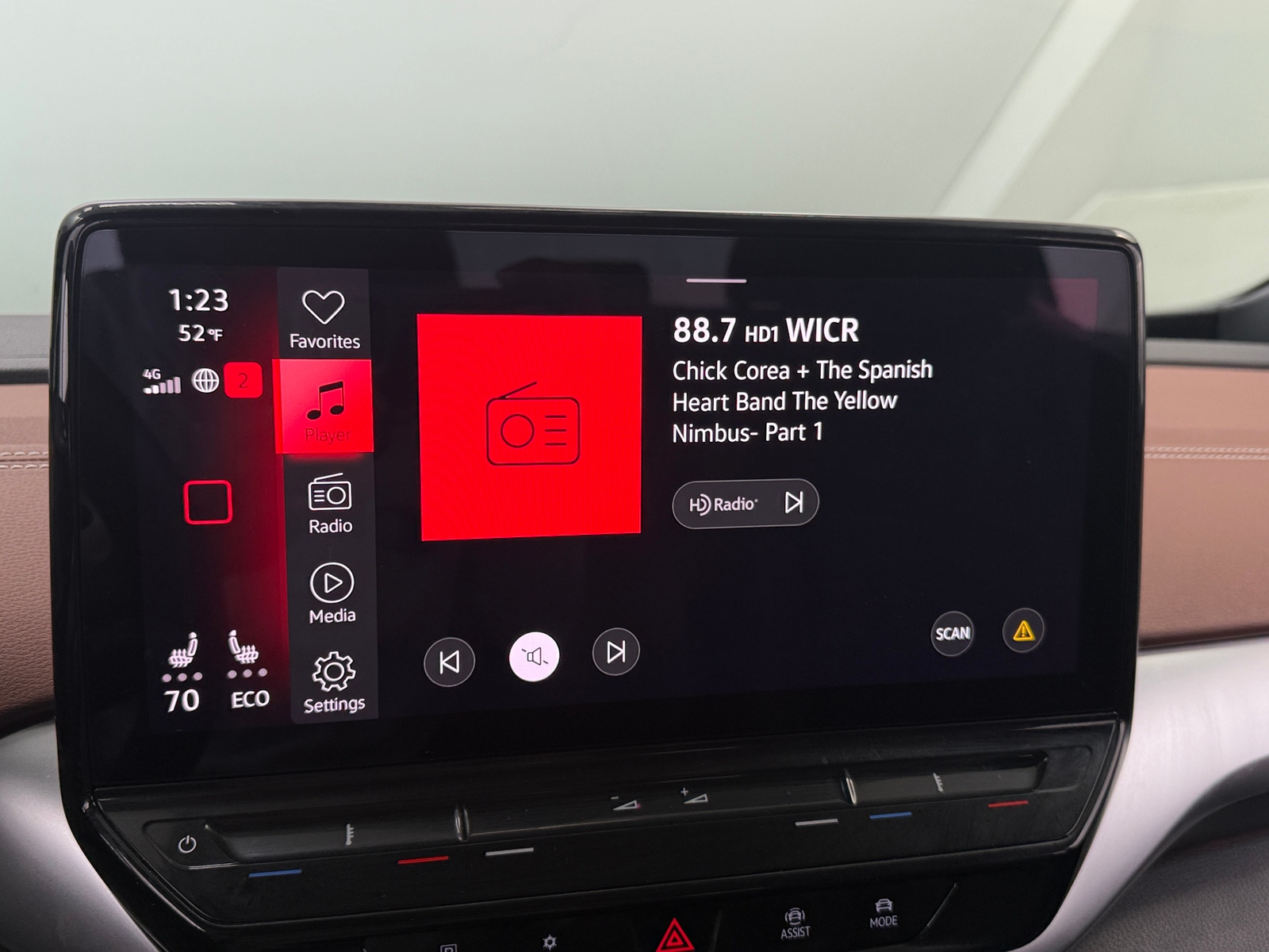 Thumbnail: 2022 Volkswagen ID.4 - 3