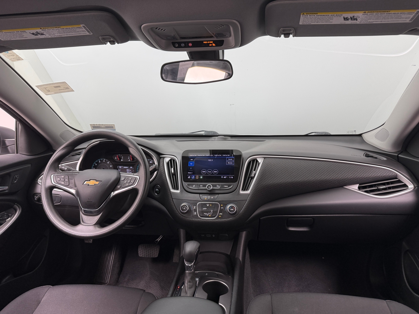 Thumbnail: 2021 Chevrolet Malibu - 3