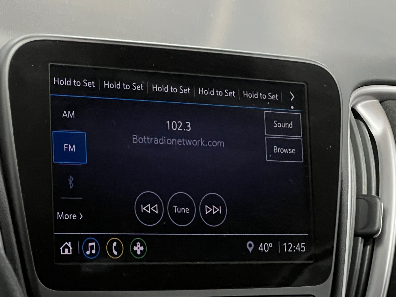 Thumbnail: 2021 Chevrolet Malibu - 4