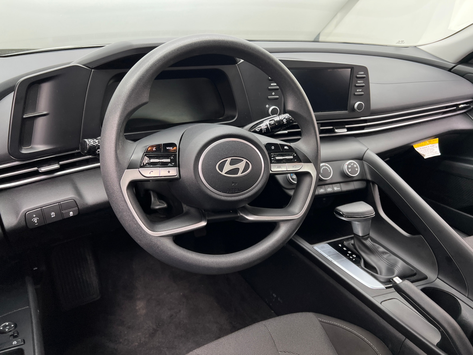 Thumbnail: 2025 Hyundai Elantra - 5