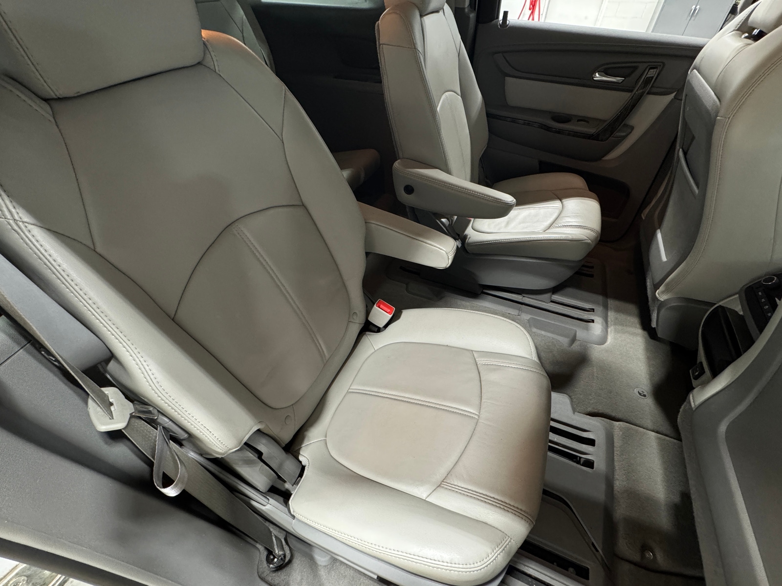 Thumbnail: 2017 GMC Acadia - 5