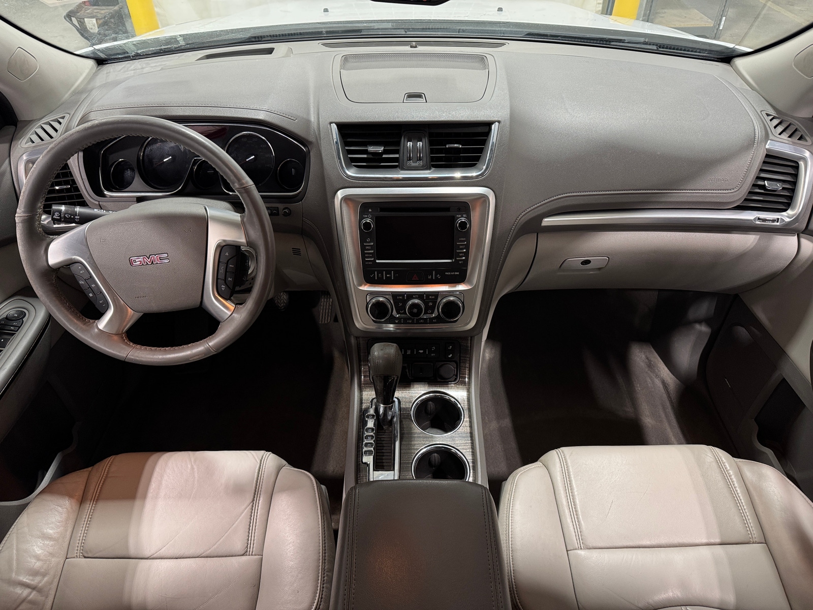 Thumbnail: 2017 GMC Acadia - 2