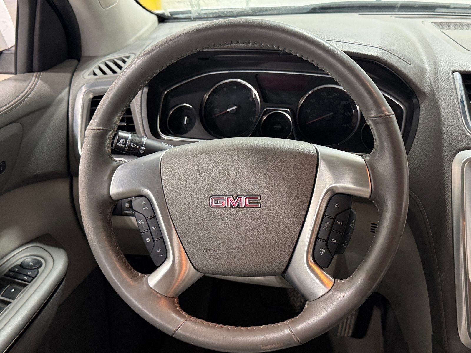 Thumbnail: 2017 GMC Acadia - 4