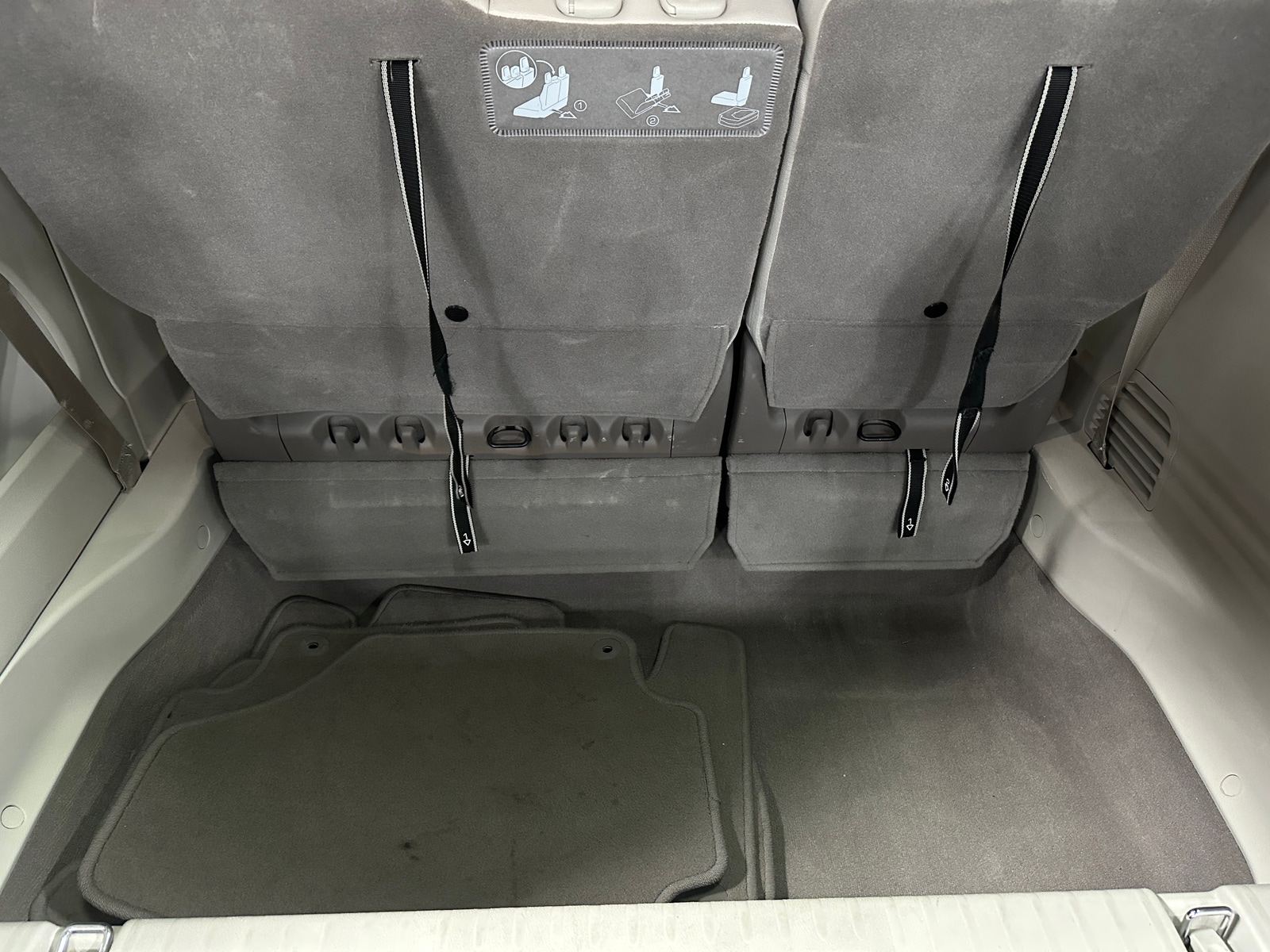 Thumbnail: 2020 Chrysler Pacifica - 6