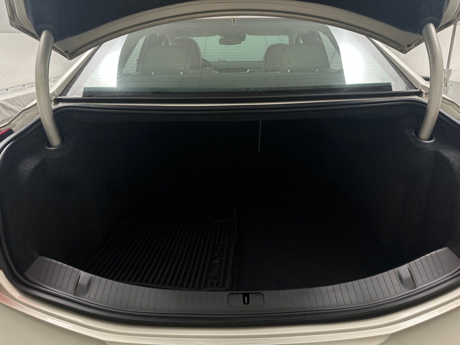 Thumbnail: 2013 Cadillac XTS - 6