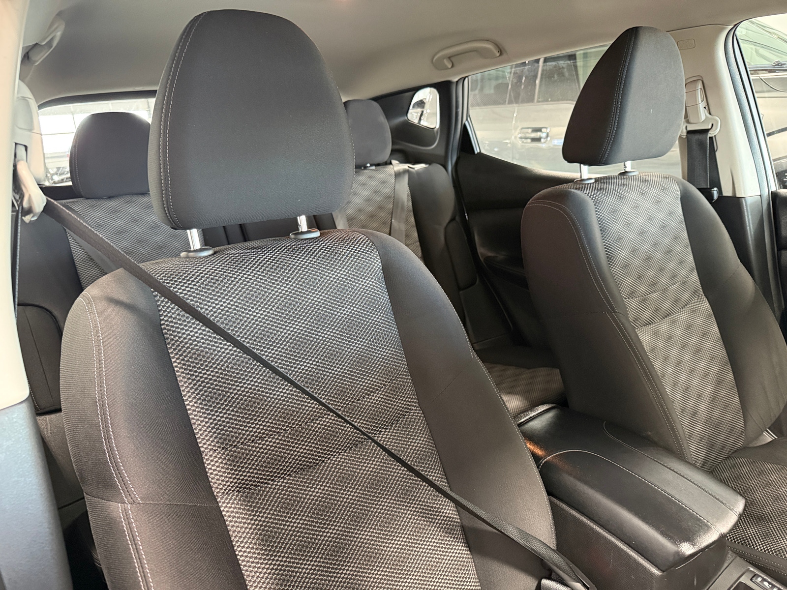 Thumbnail: 2020 Nissan Rogue Sport - 2