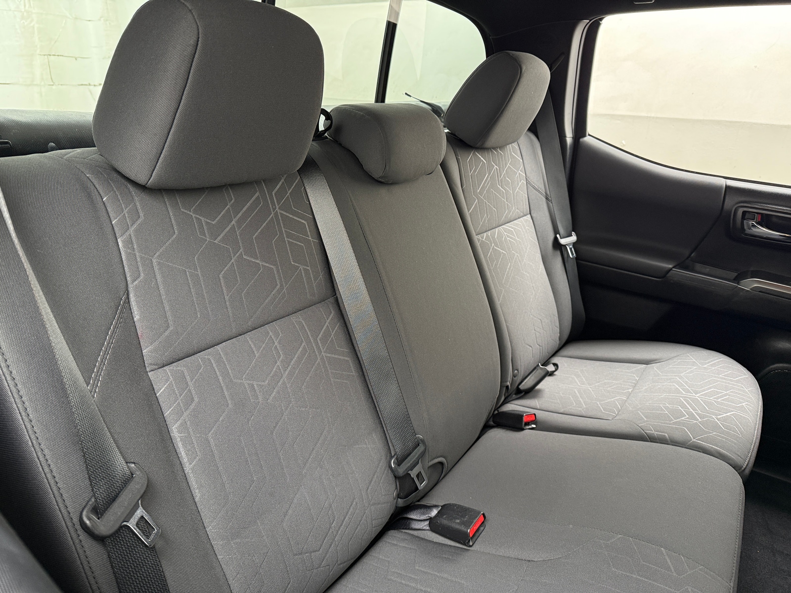 Thumbnail: 2017 Toyota Tacoma - 6