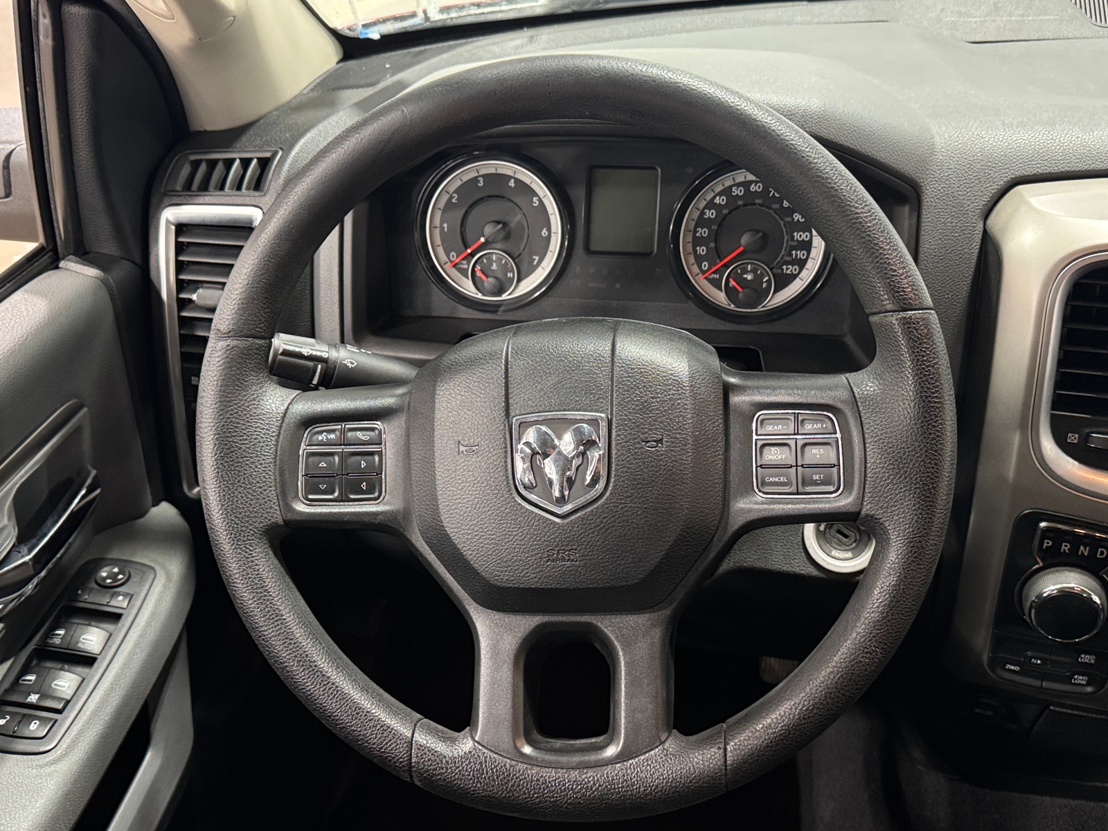 Thumbnail: 2020 RAM 1500 Classic - 5