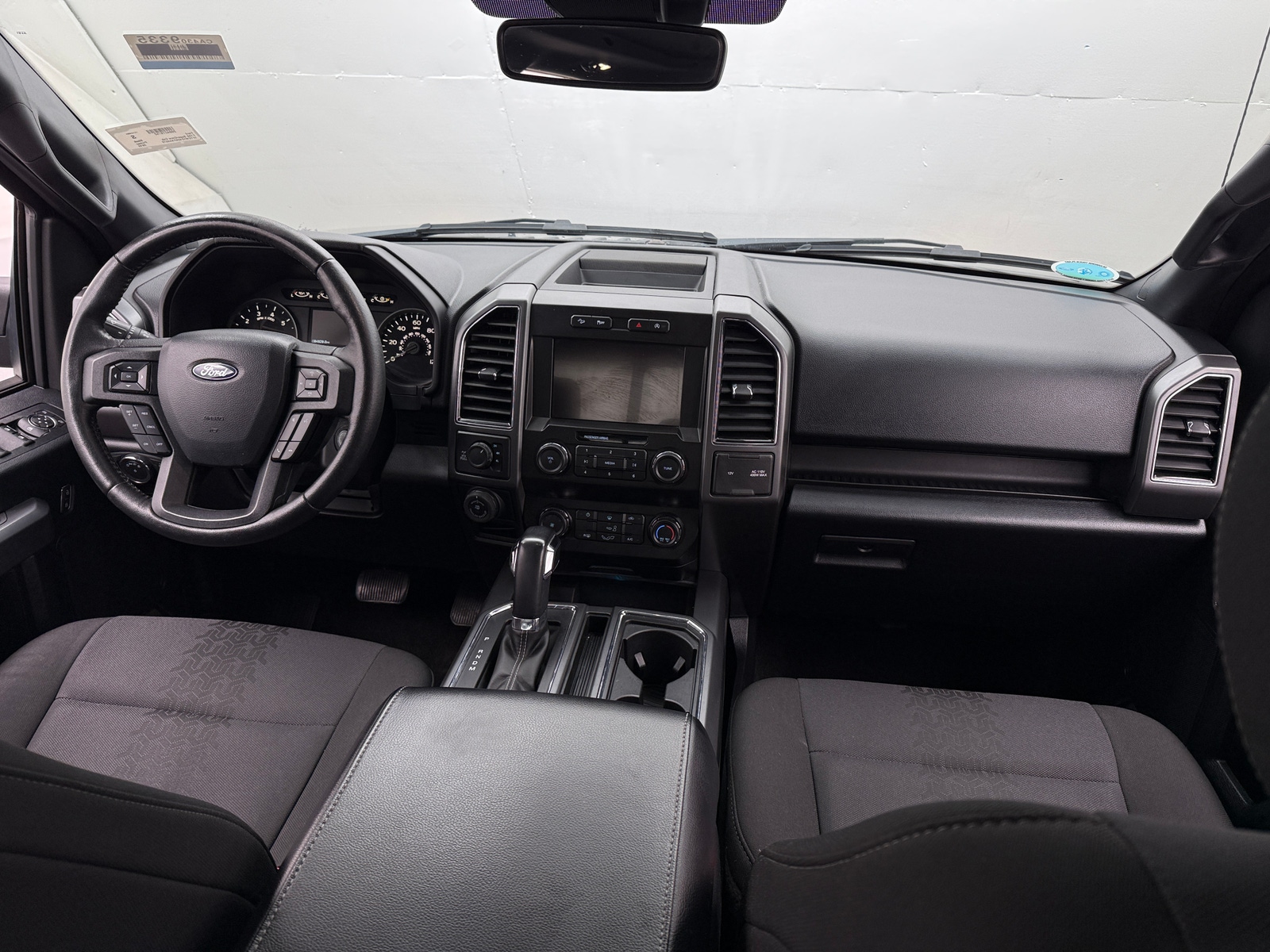 Thumbnail: 2019 Ford Econoline - 3