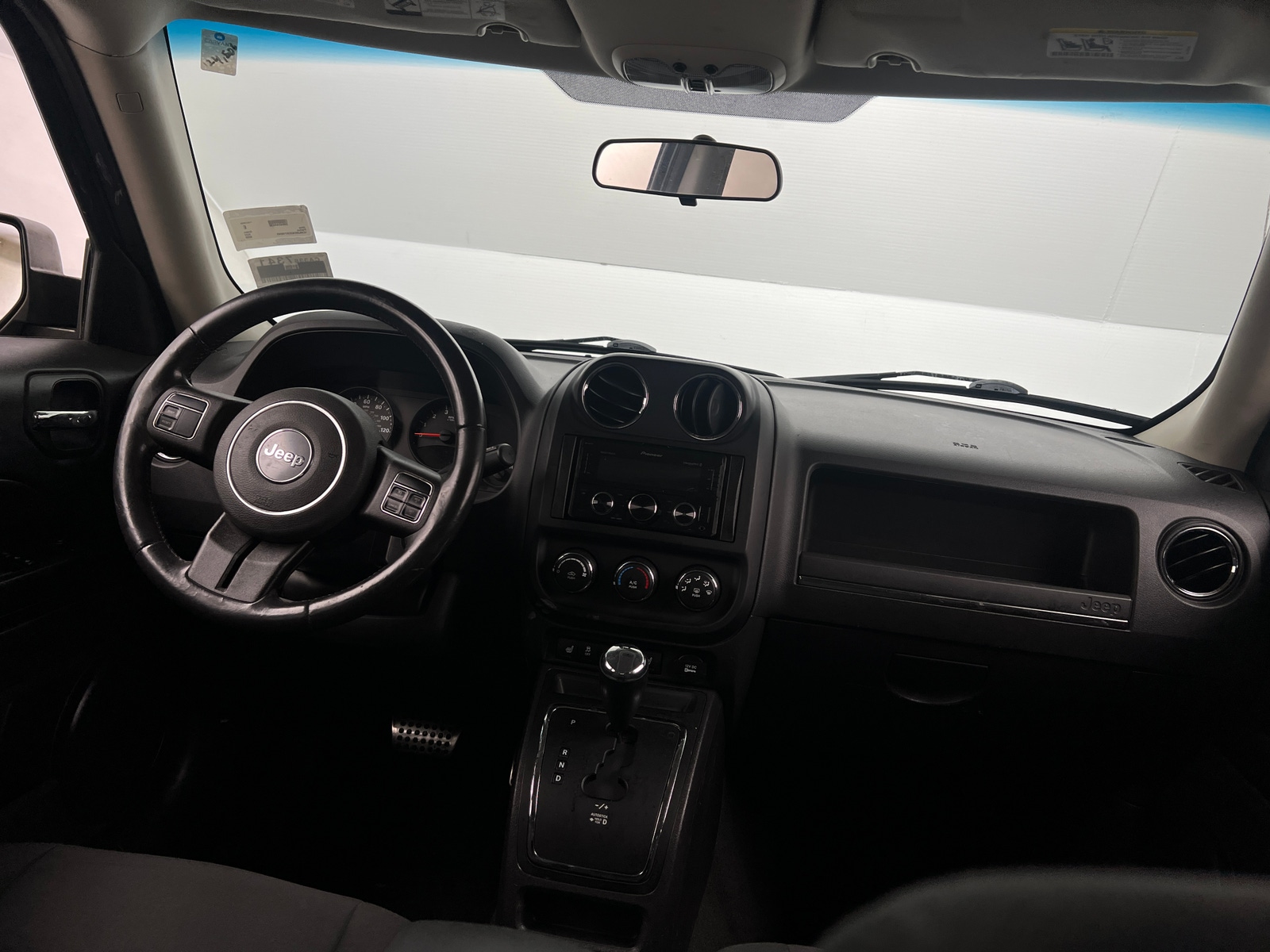 Thumbnail: 2012 Jeep Patriot - 3