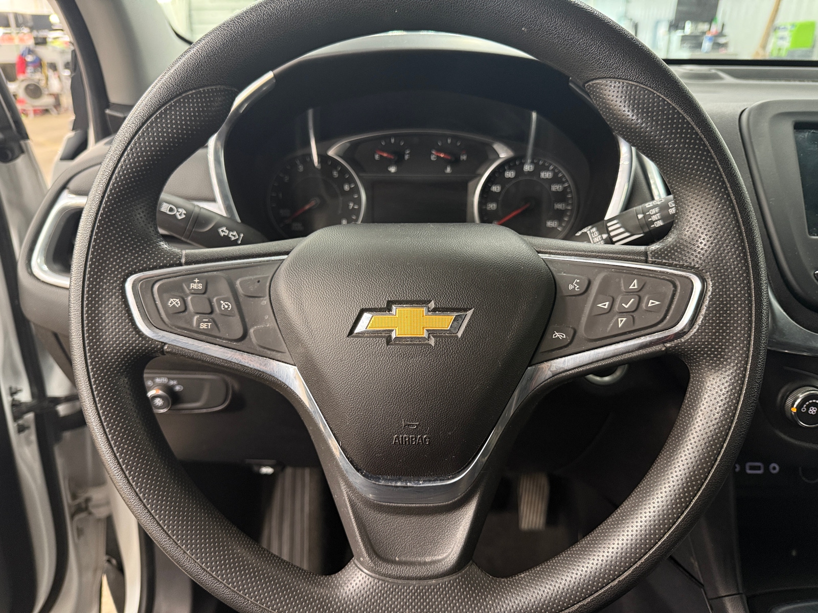 Thumbnail: 2019 Chevrolet Equinox - 5