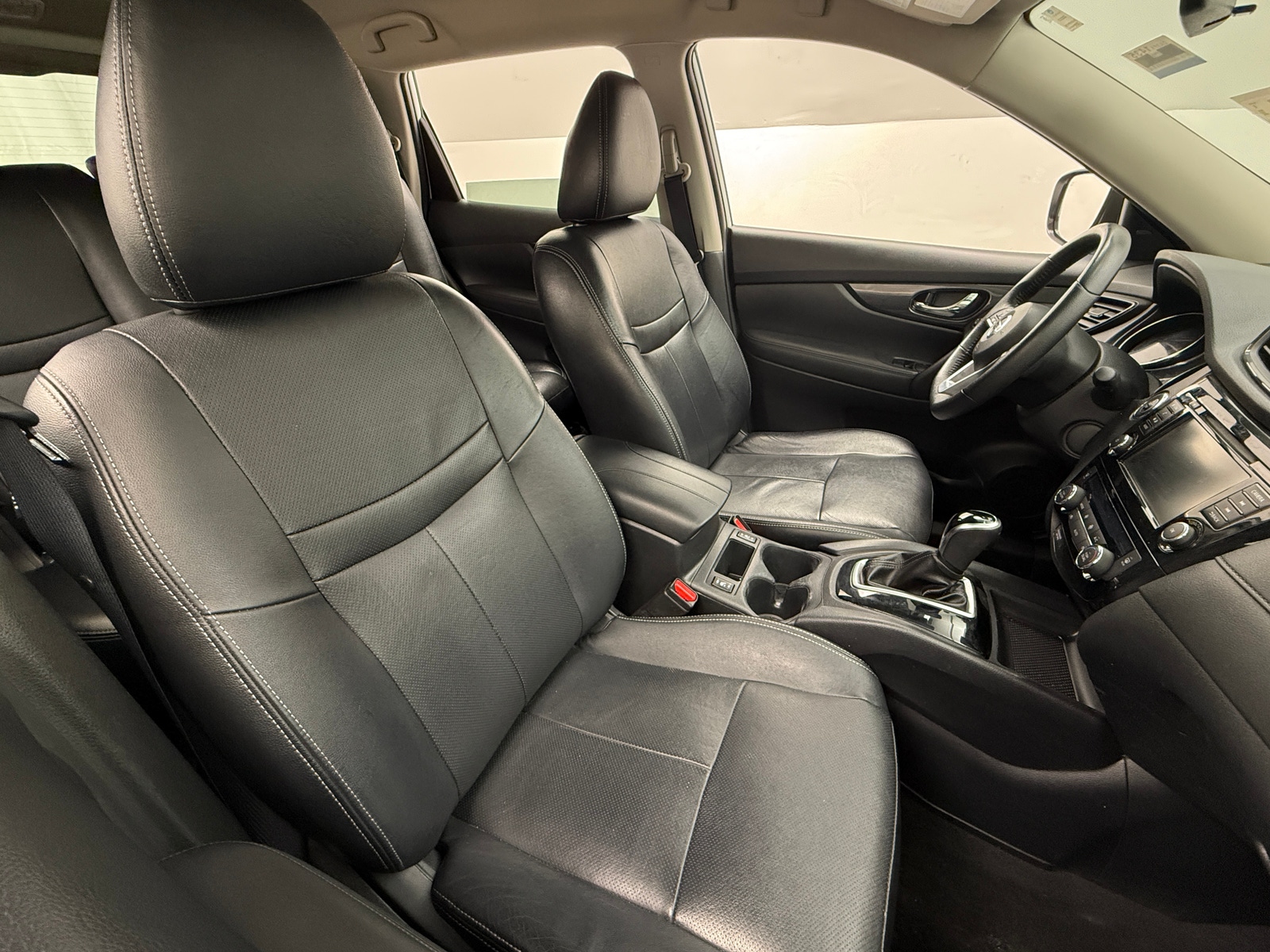 Thumbnail: 2019 Nissan Rogue - 2