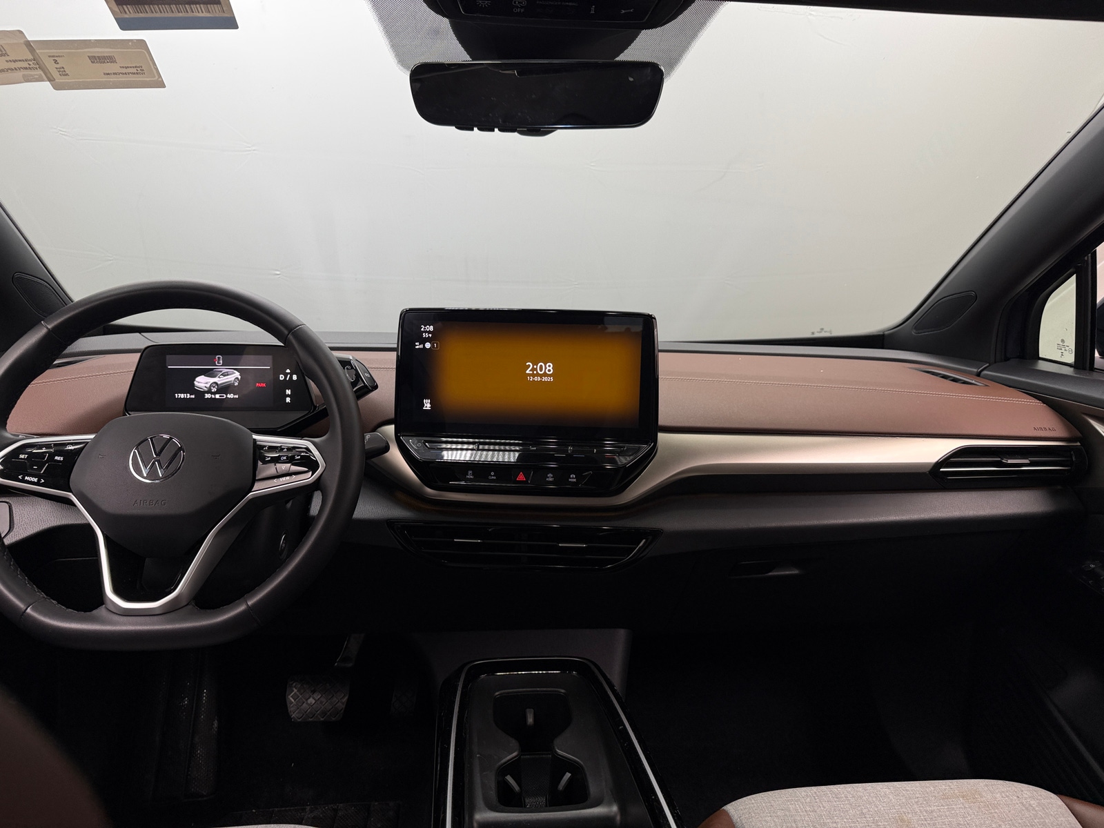 Thumbnail: 2023 Volkswagen ID.4 - 2