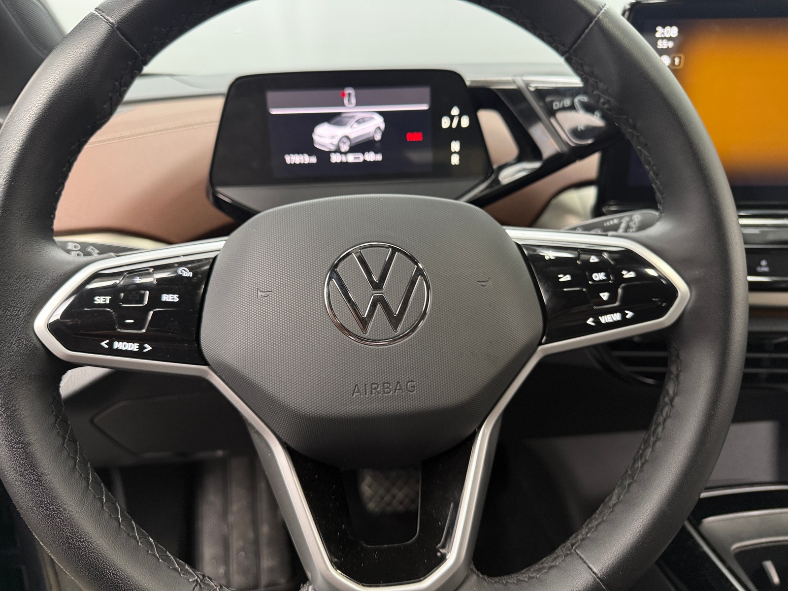 Thumbnail: 2023 Volkswagen ID.4 - 4