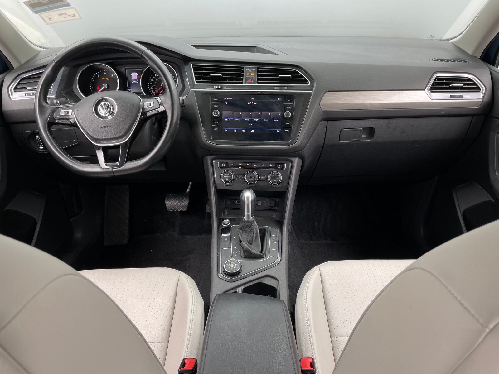 Thumbnail: 2019 Volkswagen Tiguan - 3