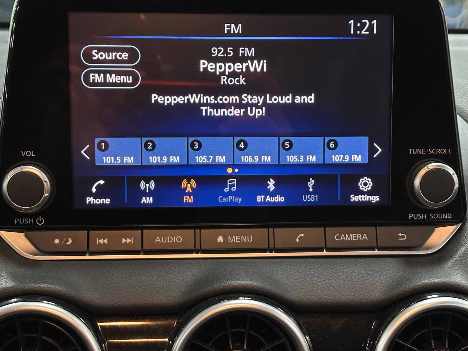 Thumbnail: 2021 Nissan Sentra - 4