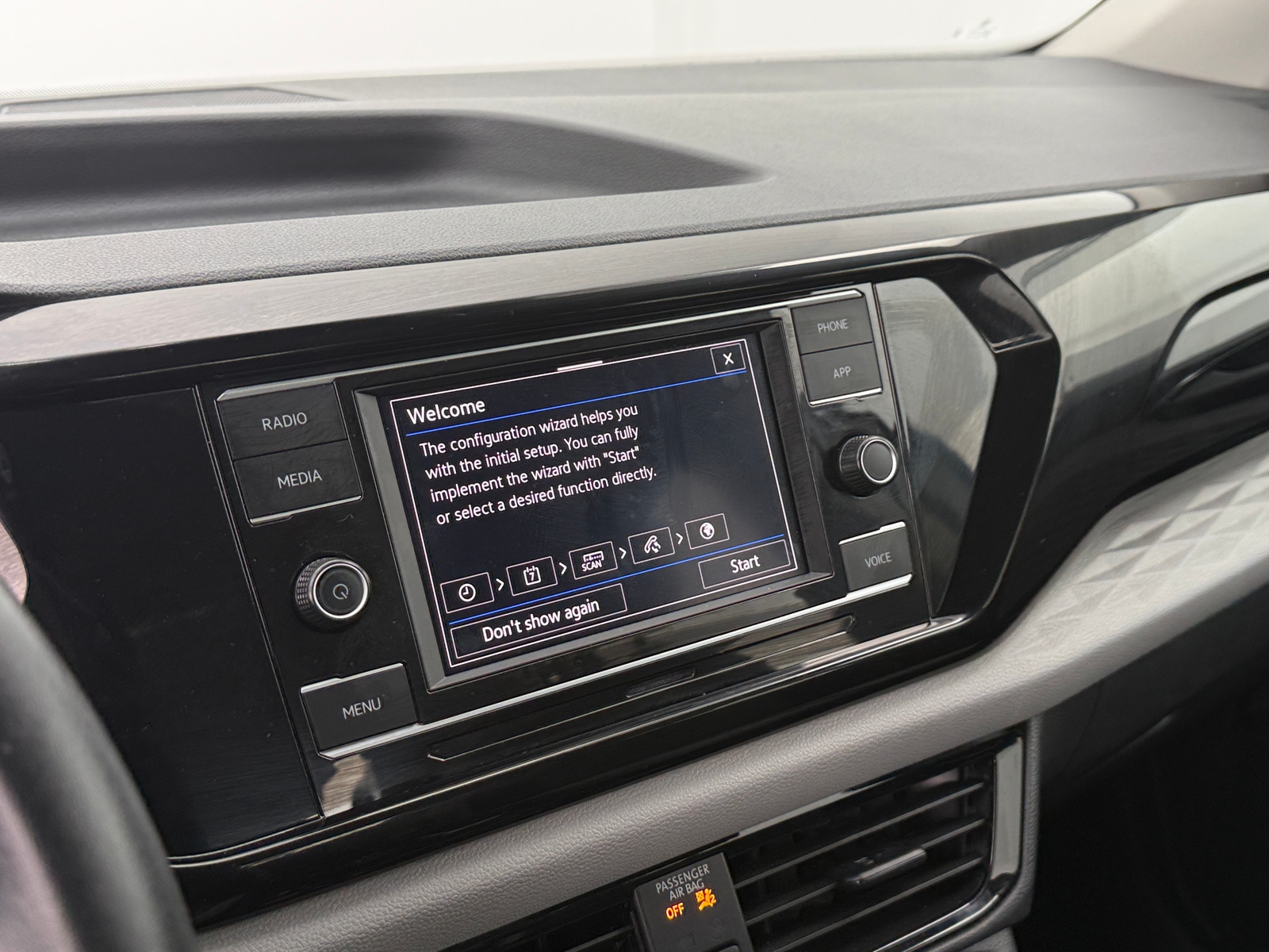 Thumbnail: 2024 Volkswagen Taos - 4