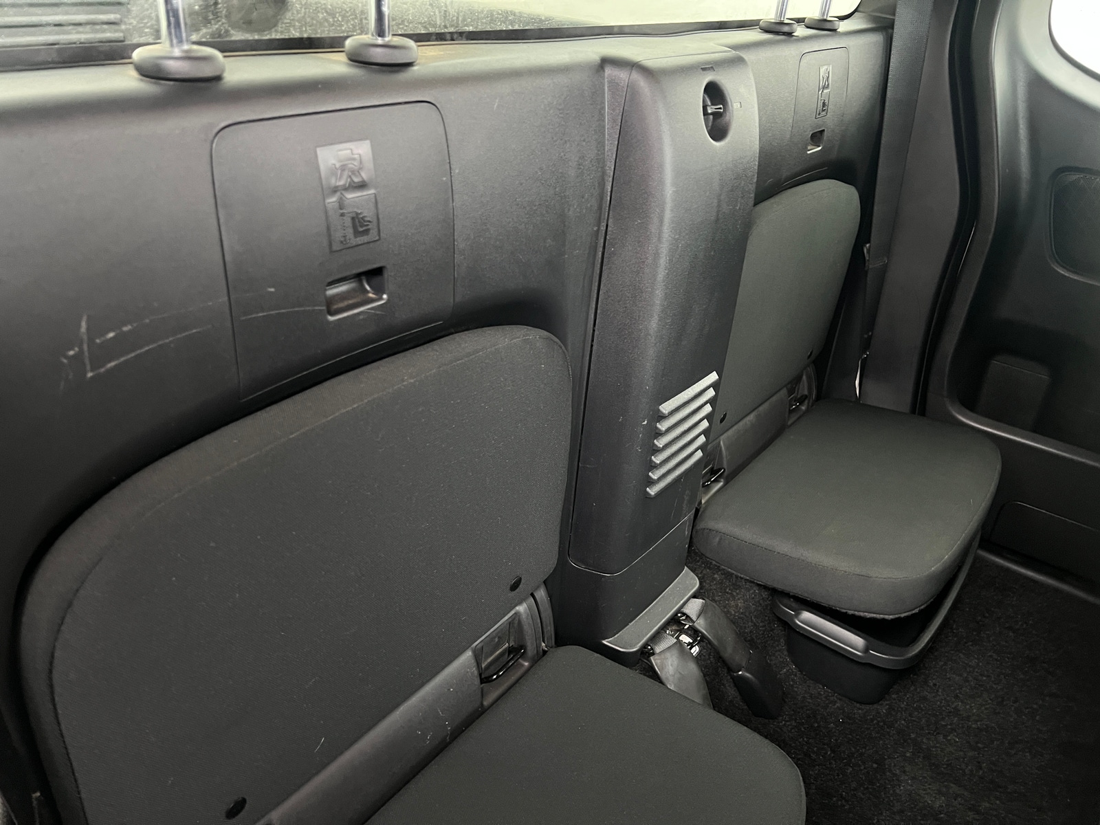 Thumbnail: 2022 Nissan Frontier - 6