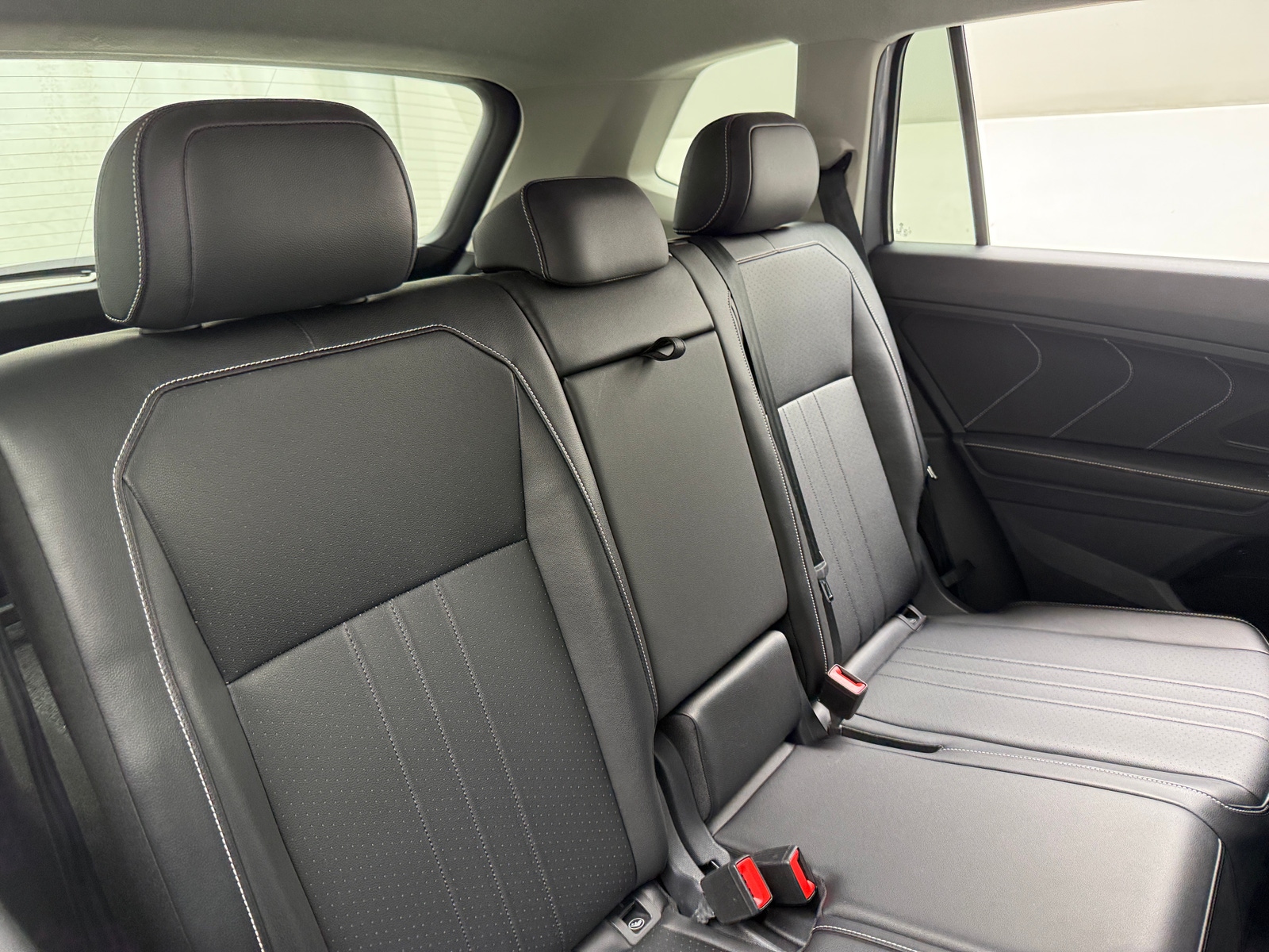 Thumbnail: 2024 Volkswagen Tiguan - 5