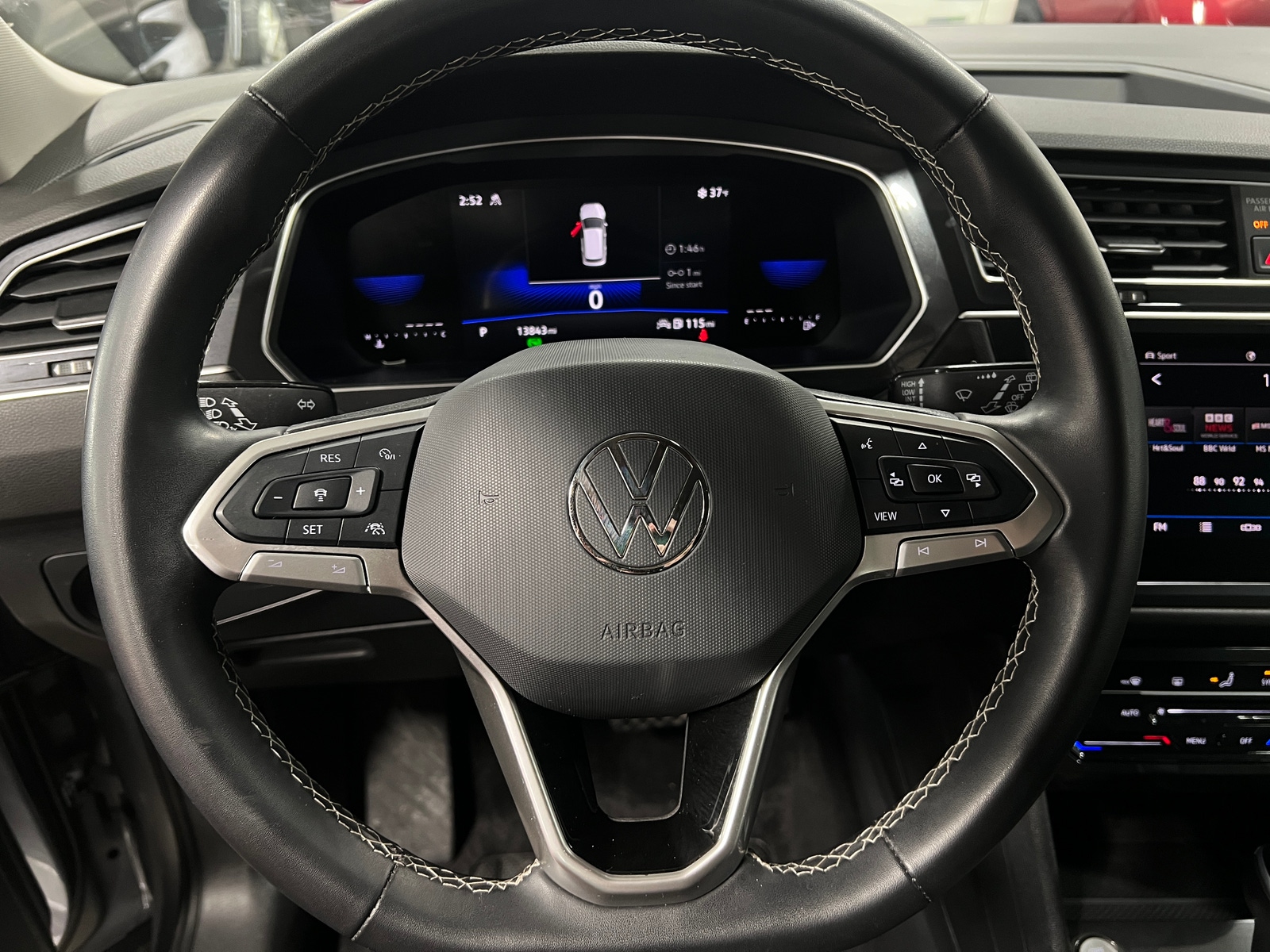 Thumbnail: 2024 Volkswagen Tiguan - 4