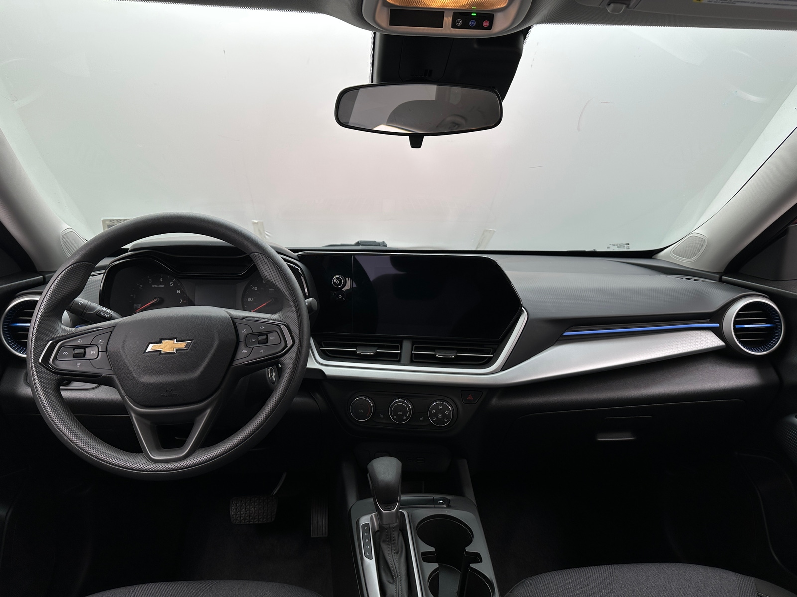 Thumbnail: 2024 Chevrolet Trax - 3