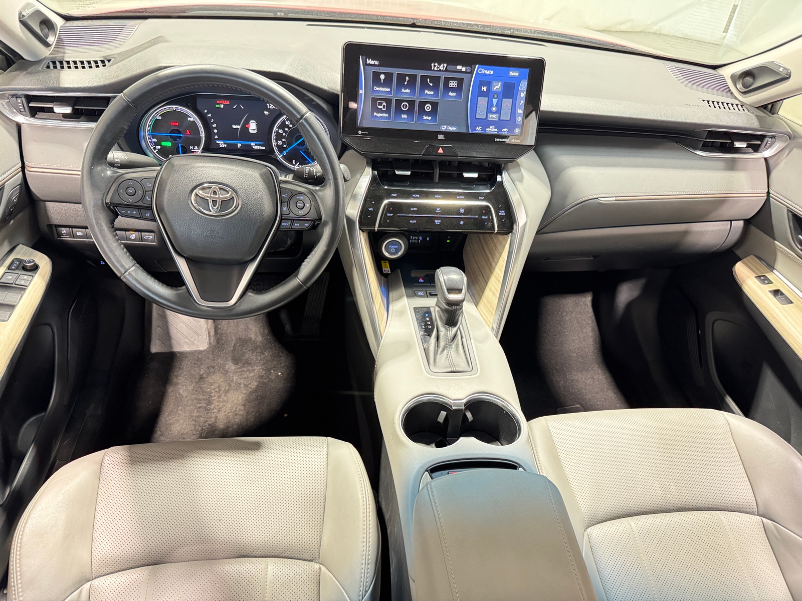 Thumbnail: 2021 Toyota Venza - 3